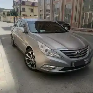 Hyundai Sonata, 2013