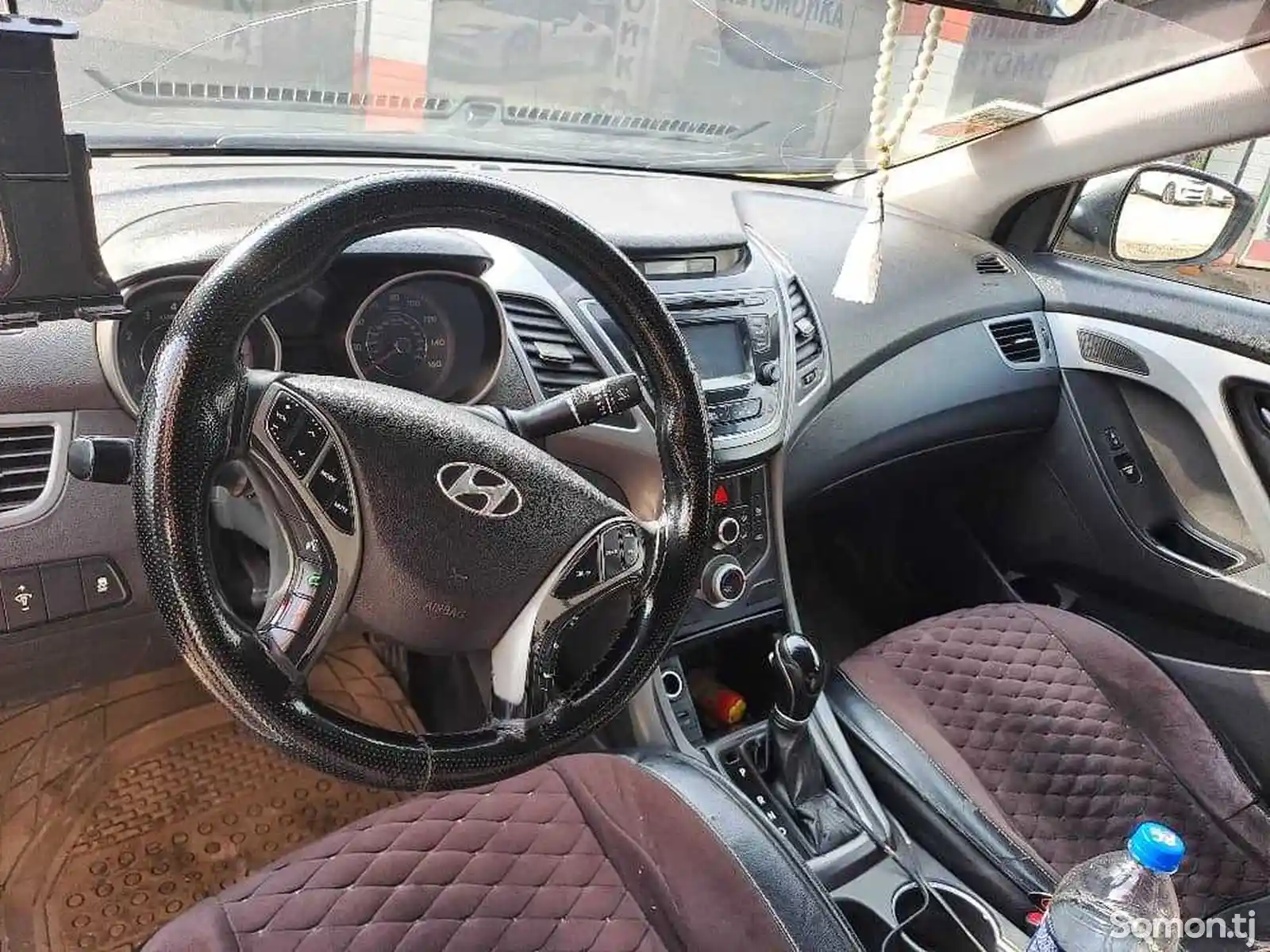 Hyundai Elantra, 2015-4