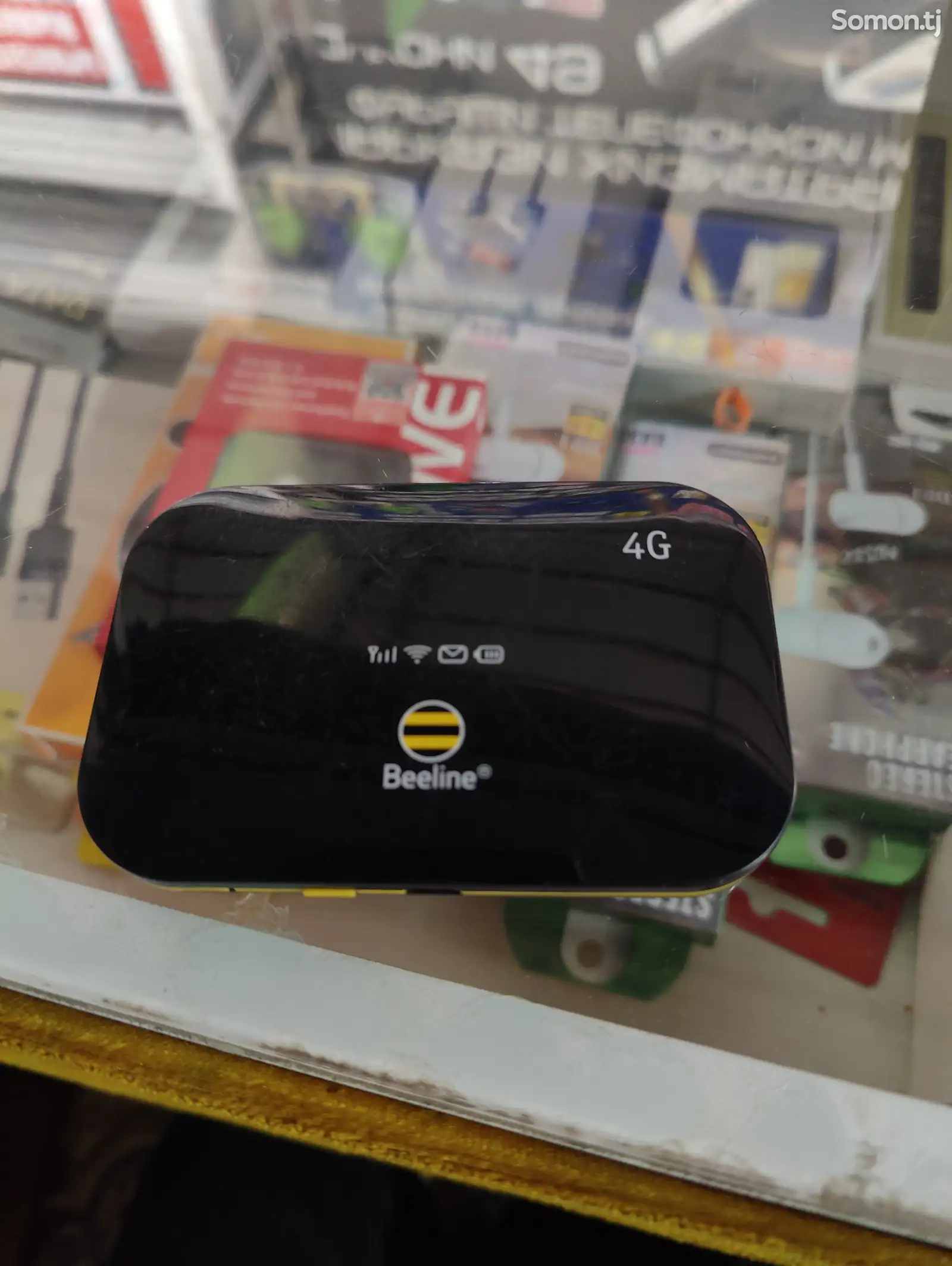 Роутер WiFi 4G-1