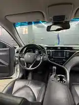 Toyota Camry, 2018-8