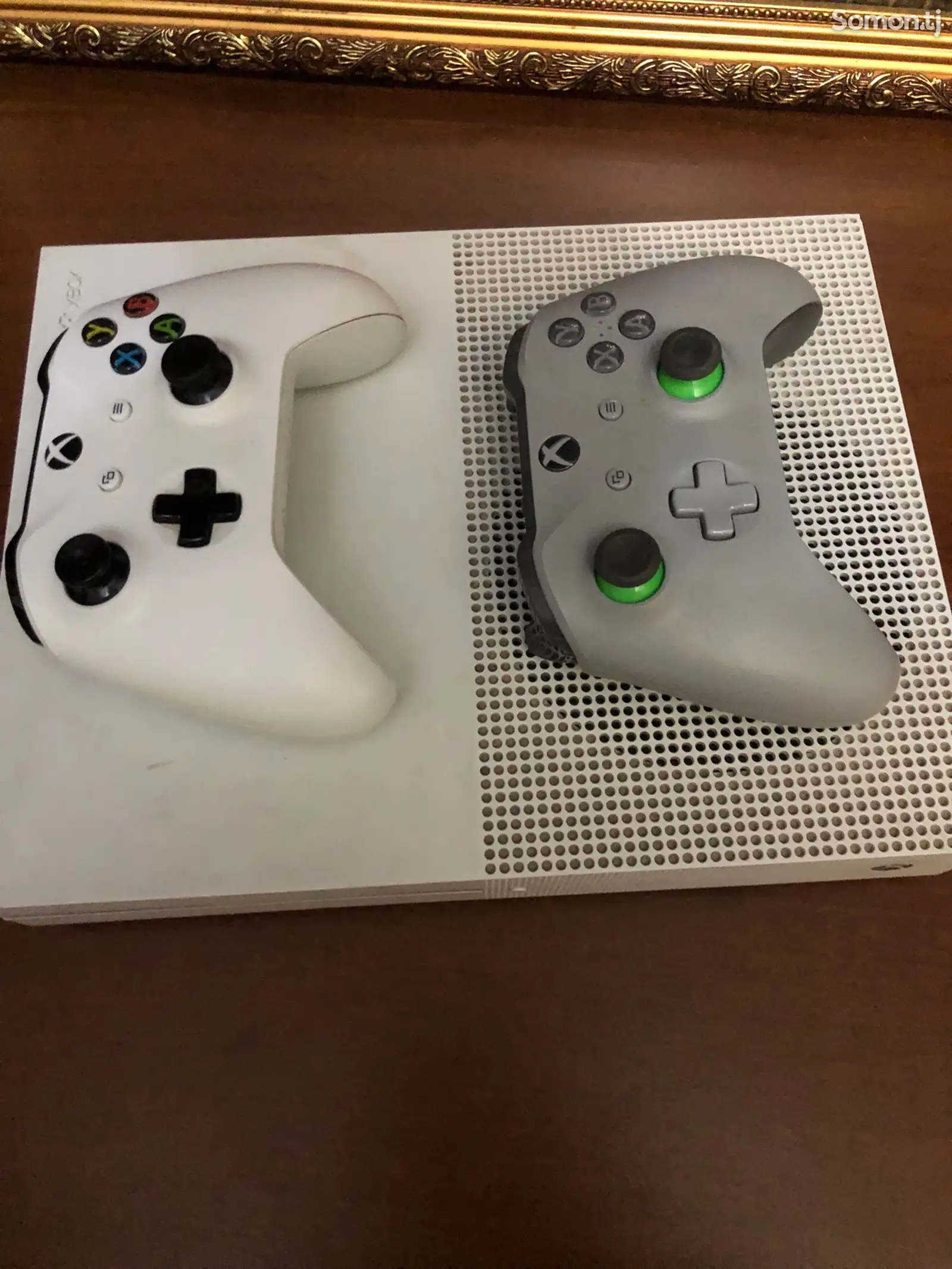 Игровая приставка Xbox One S-1