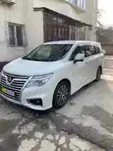 Nissan Elgrand, 2015-2