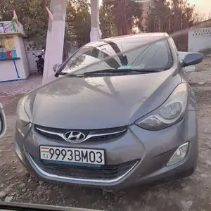 Hyundai Elantra, 2013