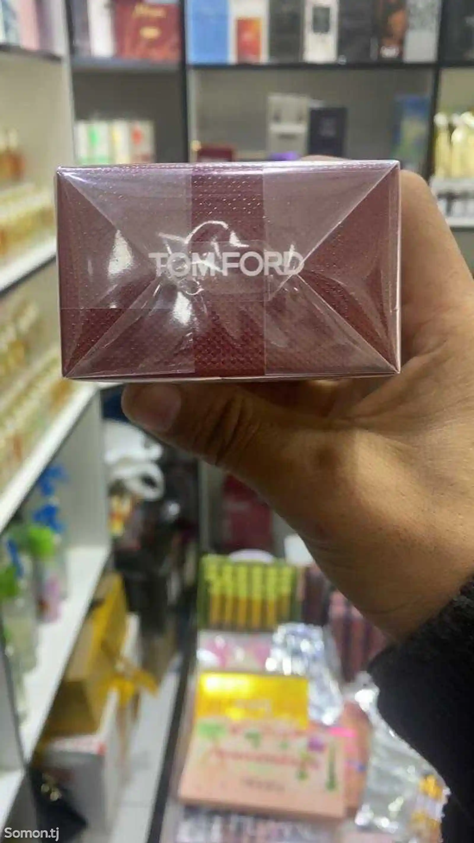 Женский парфюм Tomford Ceri-4