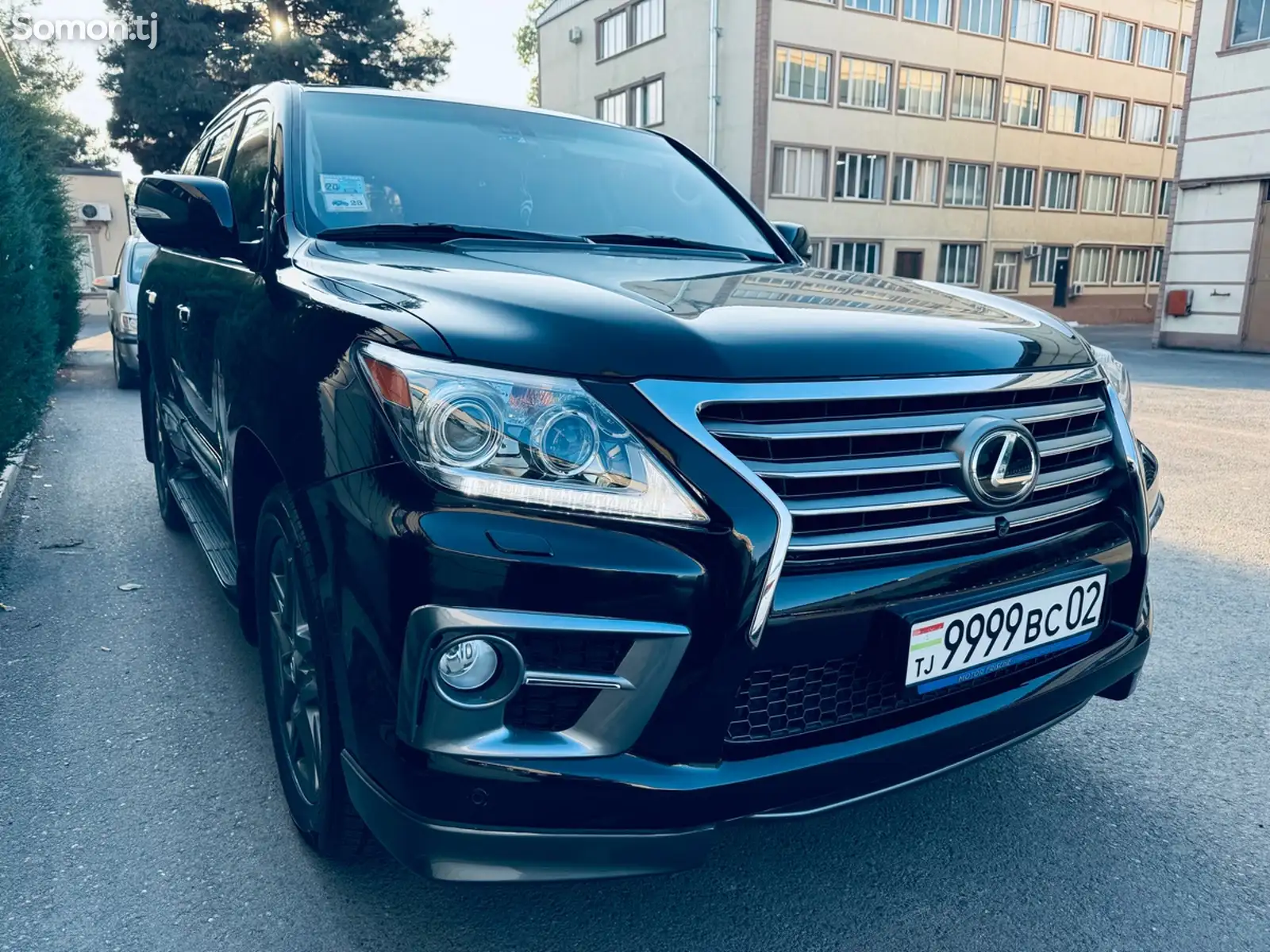 Lexus LX series, 2013-2