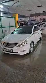 Hyundai Sonata, 2010-11