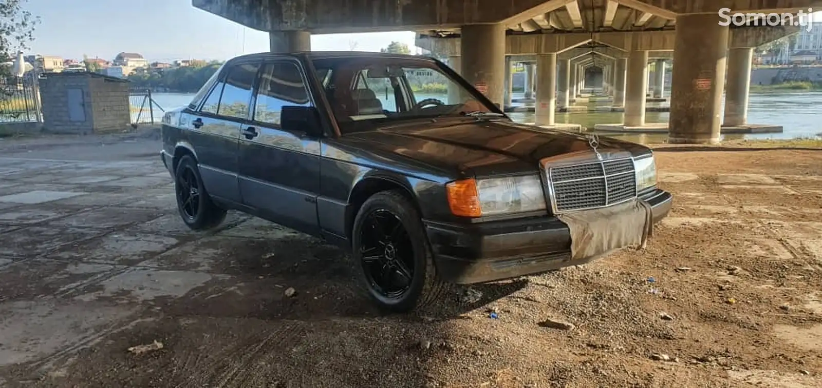 Mercedes-Benz W201, 1990-2