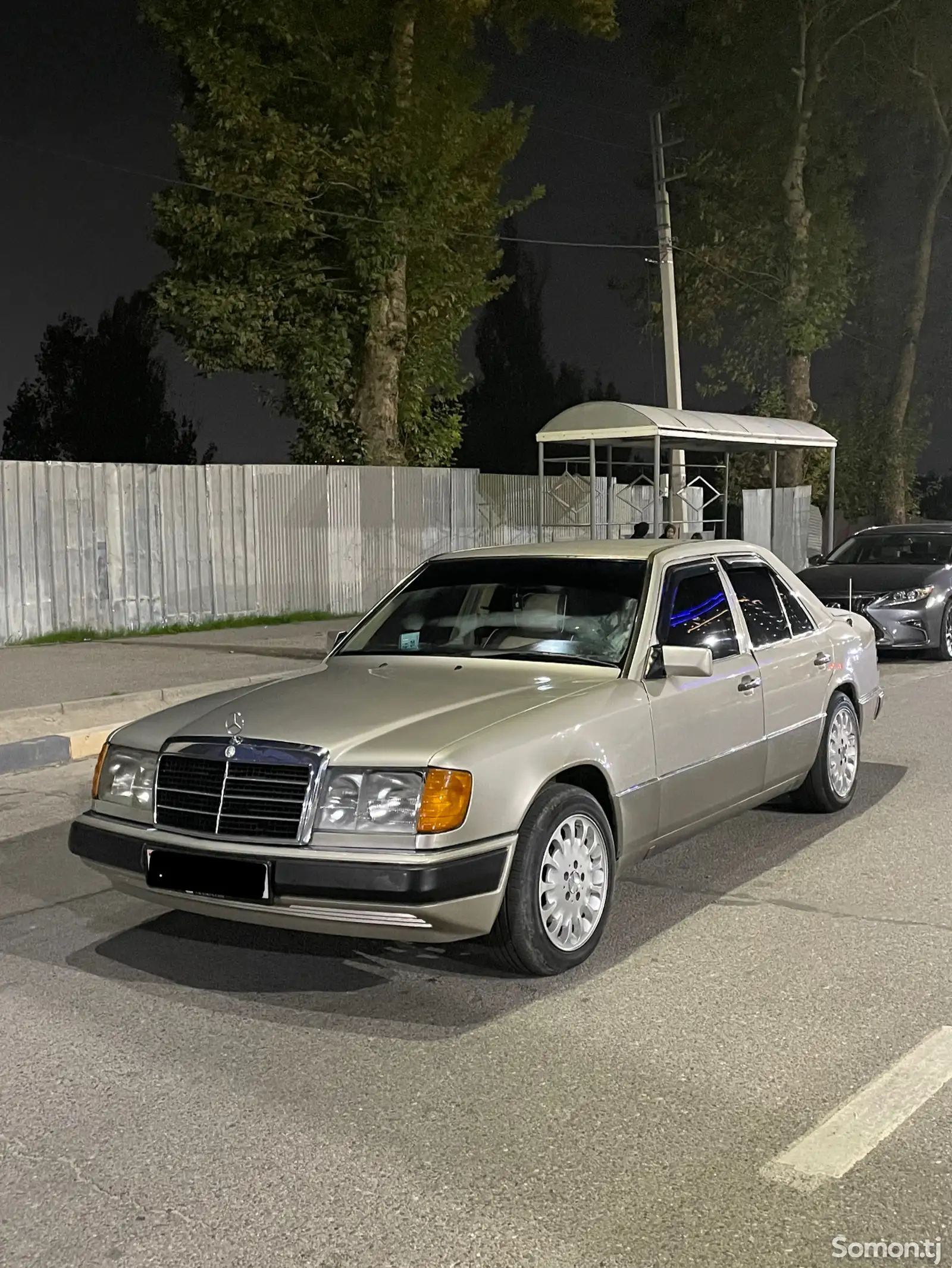 Mercedes-Benz E class, 1992-2