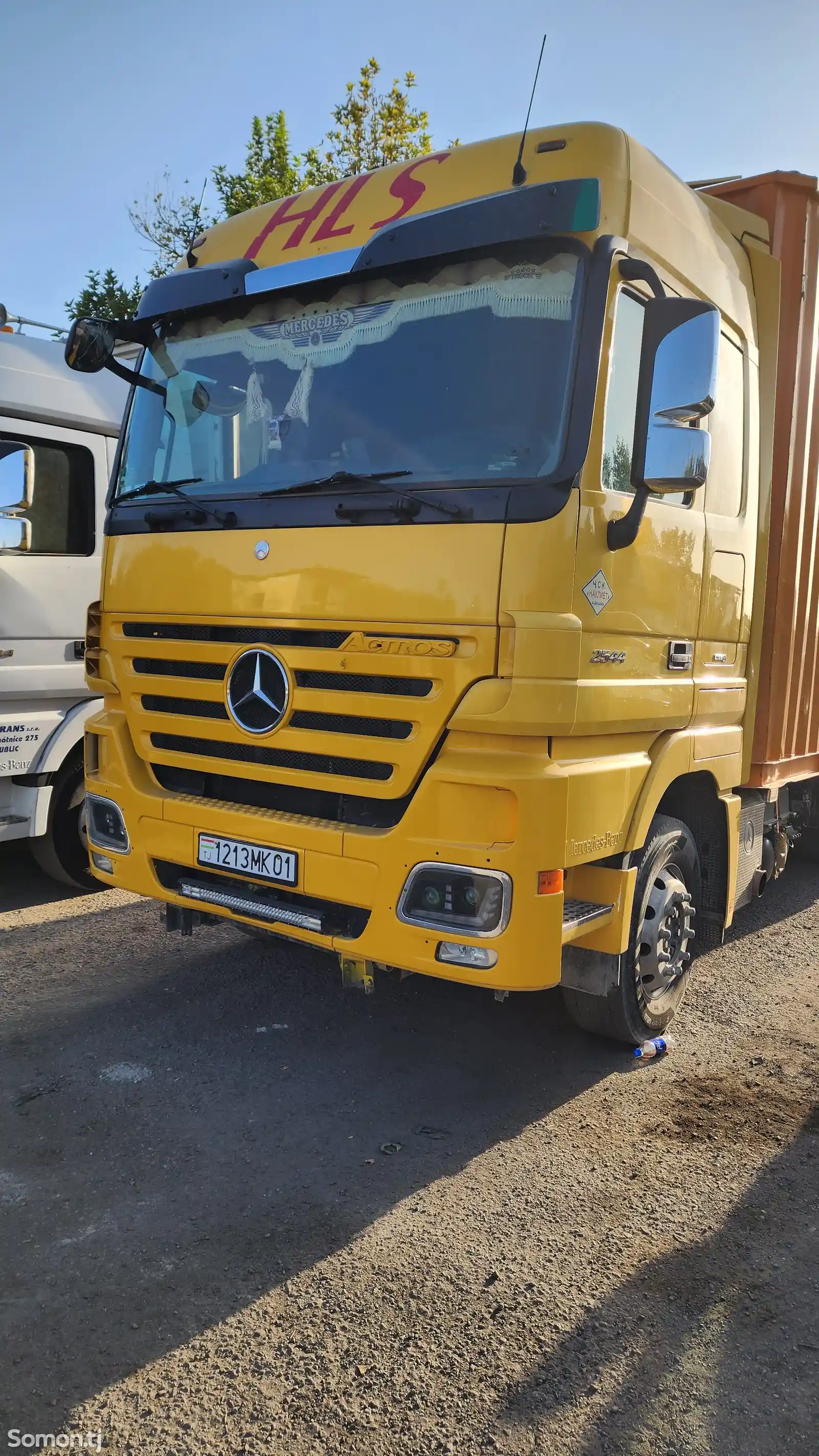 Контейнеровоз Mercedes-Benz Actros, 2009-4