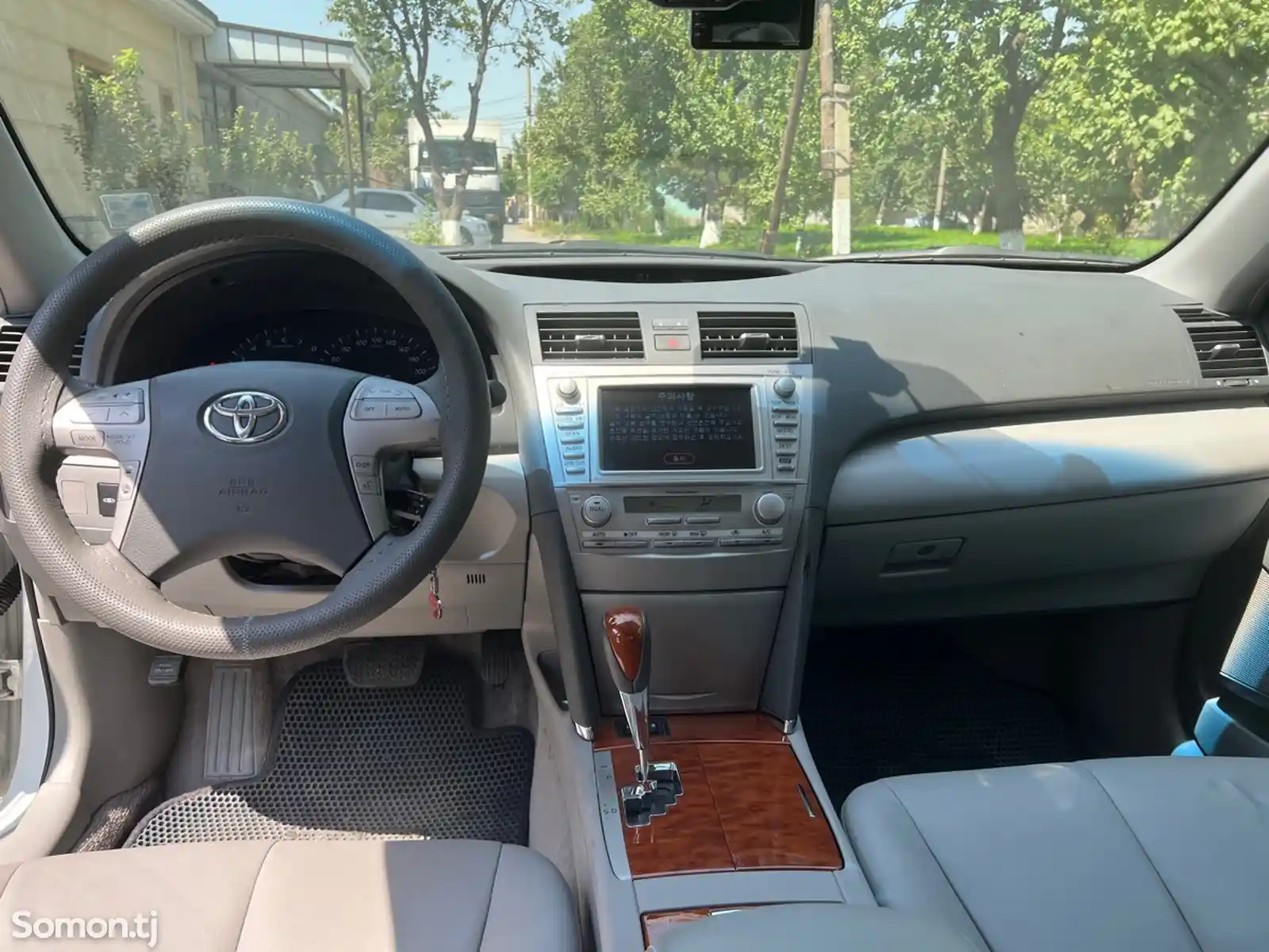 Toyota Camry, 2010-5