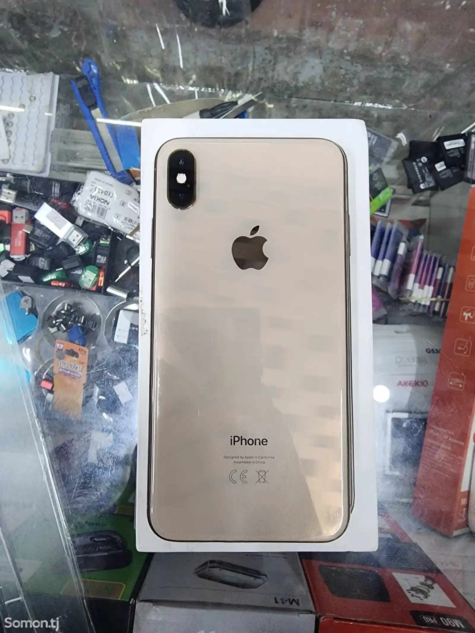 Apple iPhone Xs Max, 64 gb, Gold-1