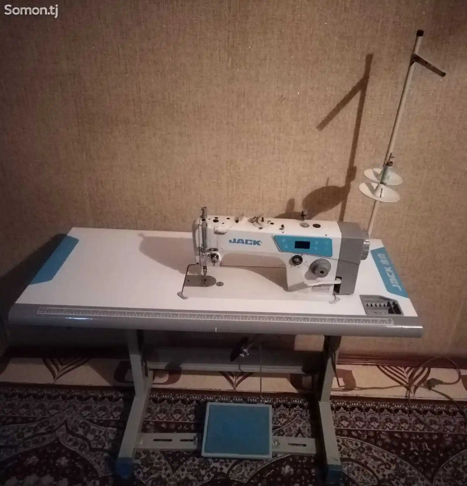 Швейная машина Jack со столом-2