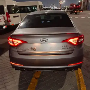 Hyundai Sonata, 2016