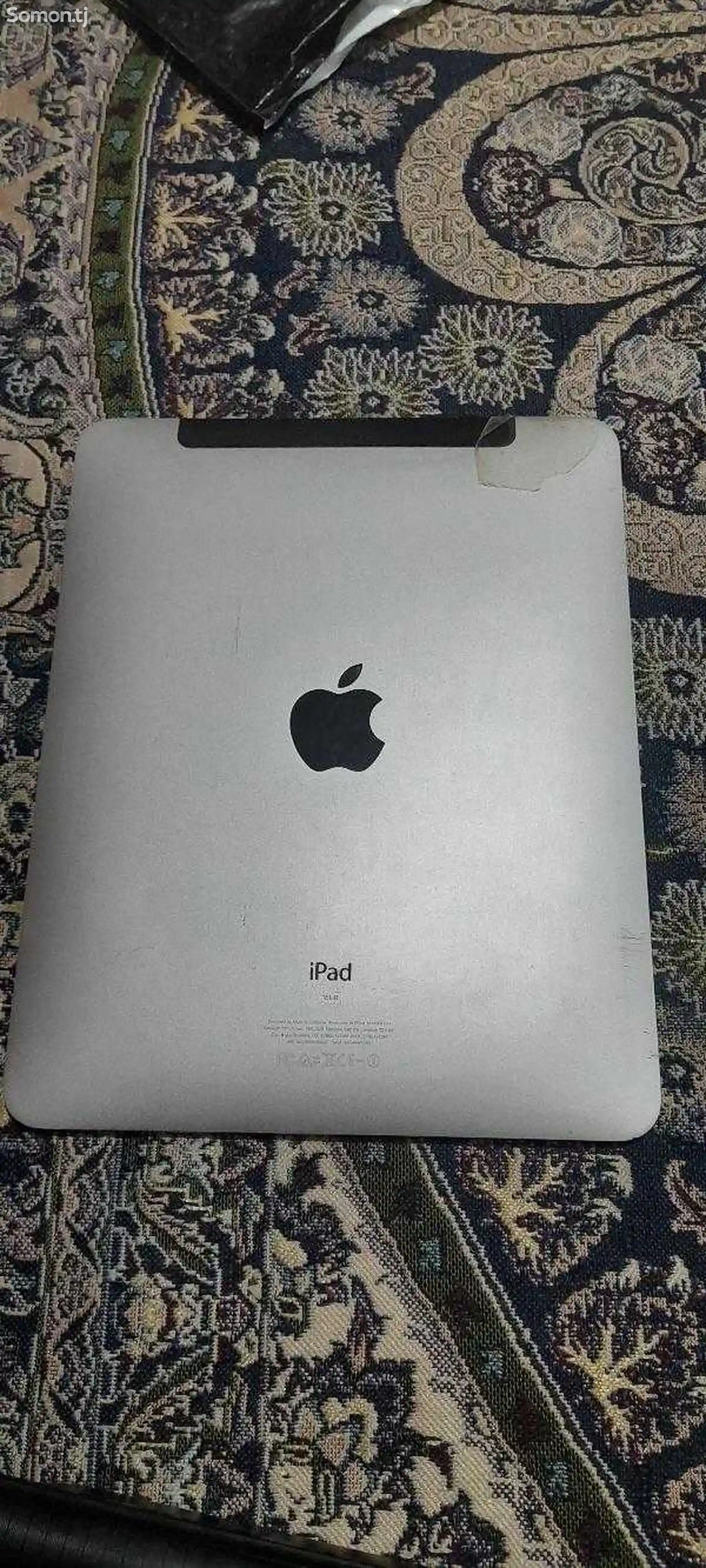 Планшет iPad 1 на запчасти-1