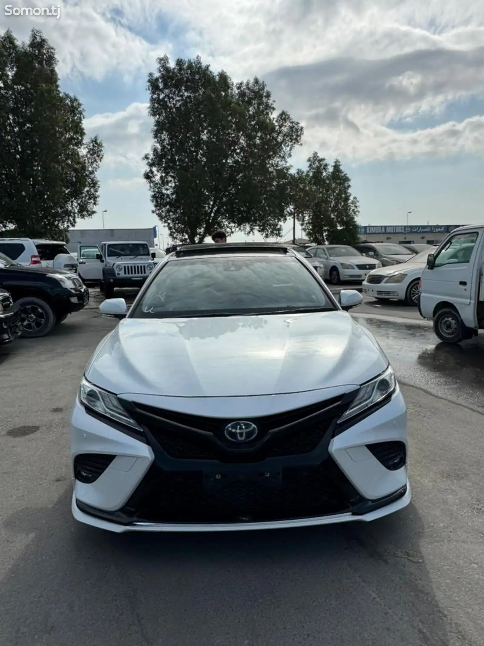 Toyota Camry, 2018-1