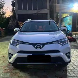 Toyota RAV 4, 2016