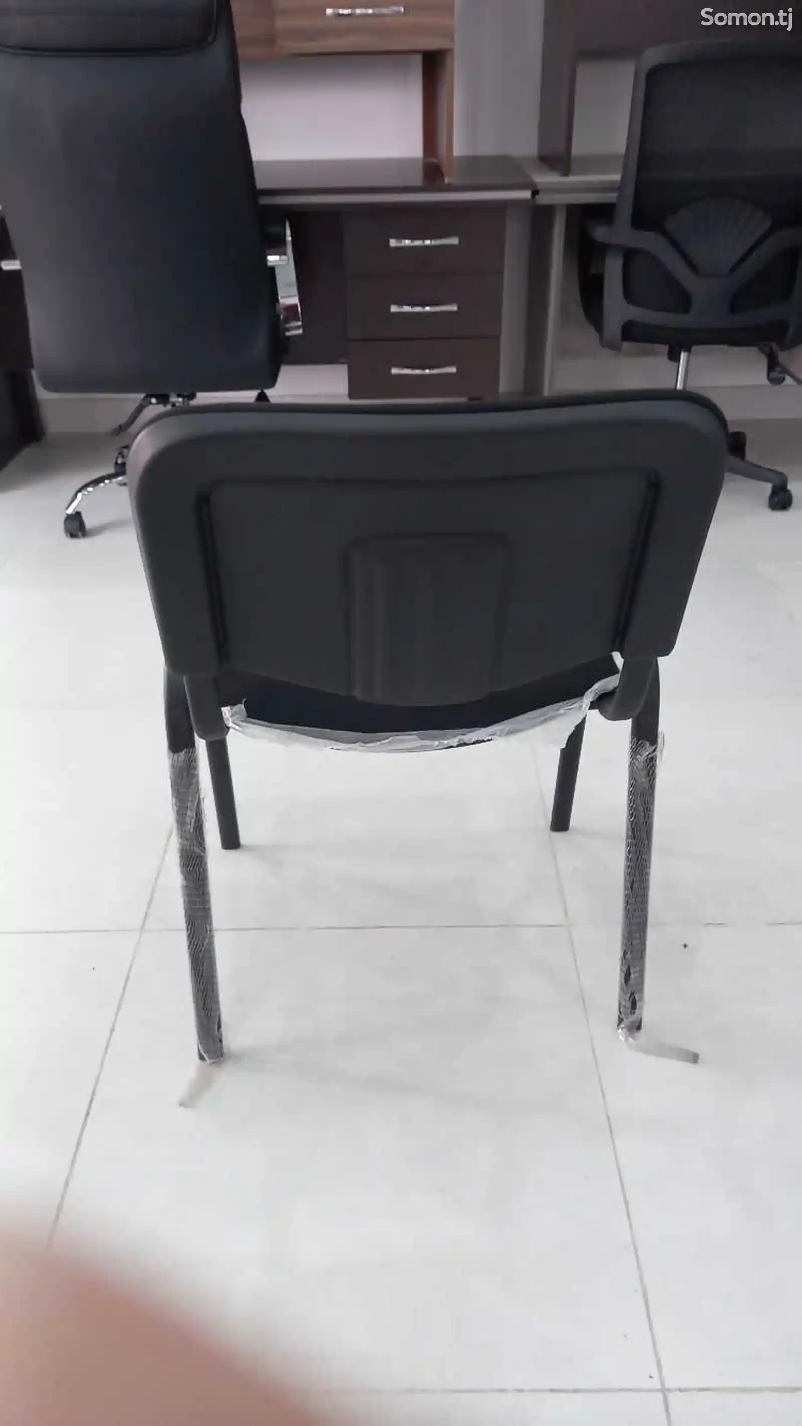 Офисный стул-1
