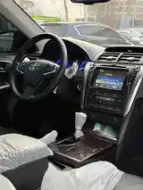 Toyota Camry, 2015-10