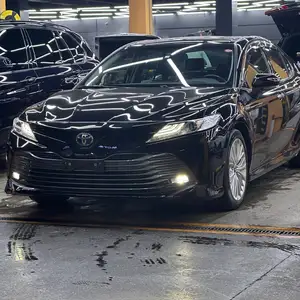 Toyota Camry, 2018