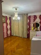 5-комн. квартира, 2 этаж, 130 м², 91 мкр-4