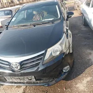 Toyota Avensis, 2012