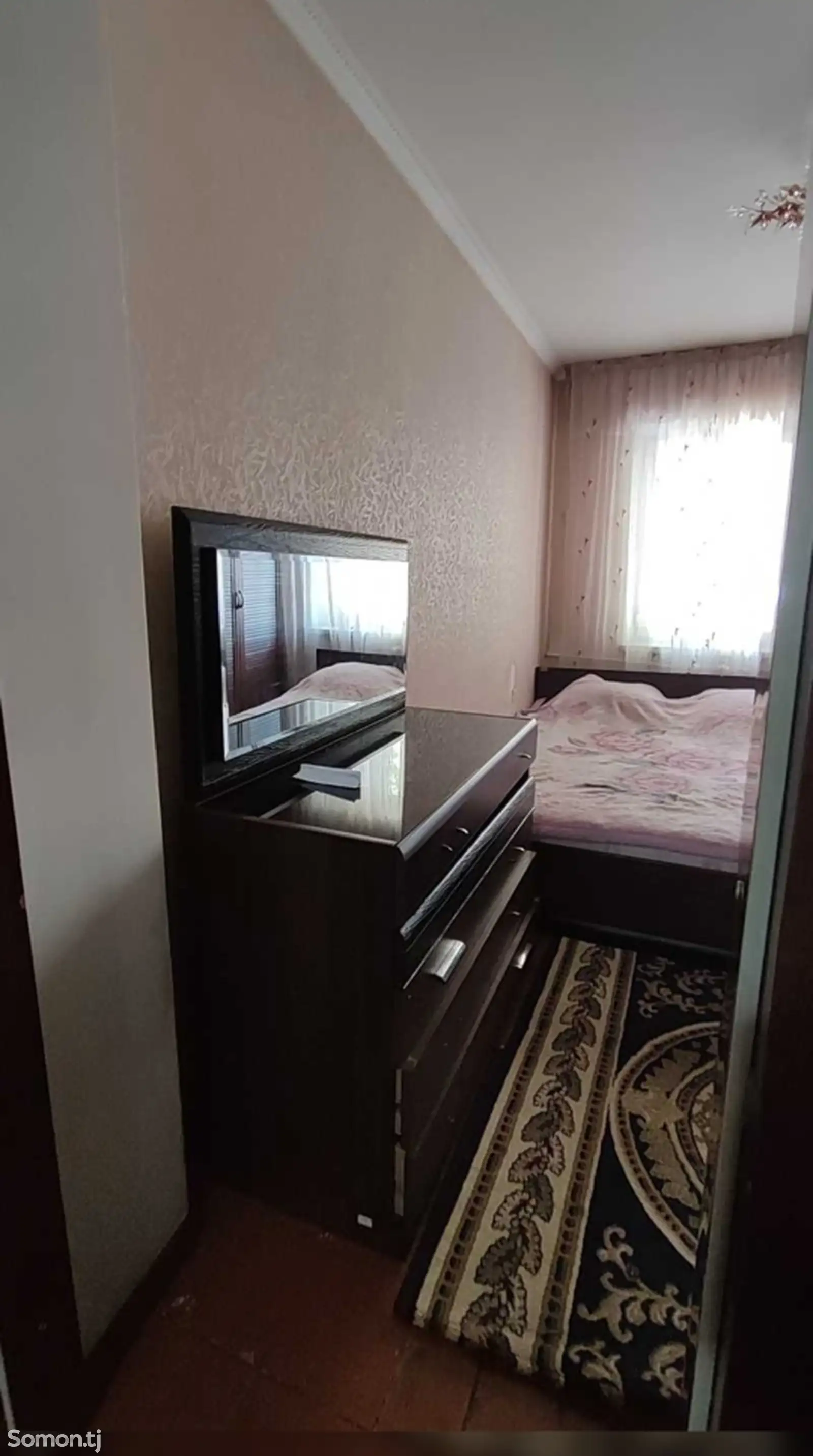 2-комн. квартира, 4 этаж, 42м², Голубой Экран-1