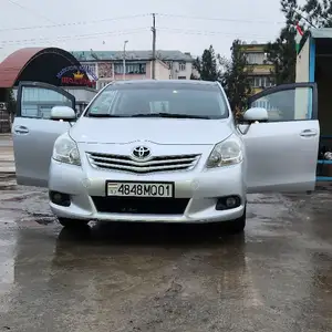 Toyota Verso, 2010