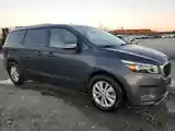 Kia Carnival, 2015-2