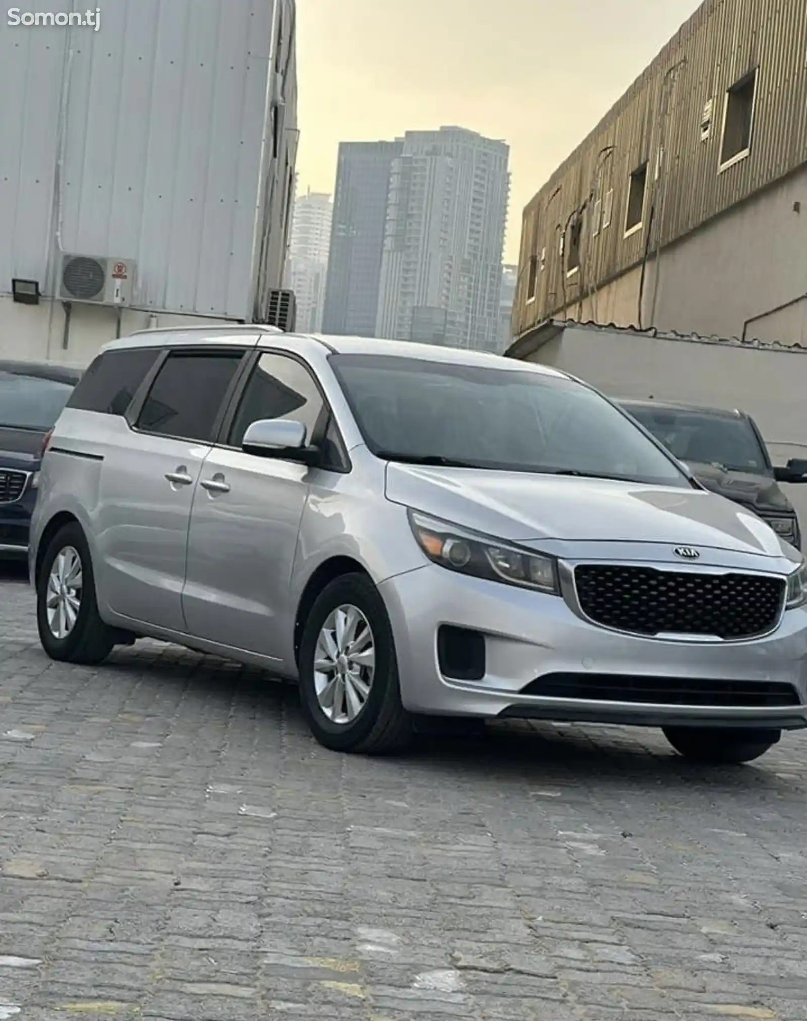 Kia Sedona, 2015-3