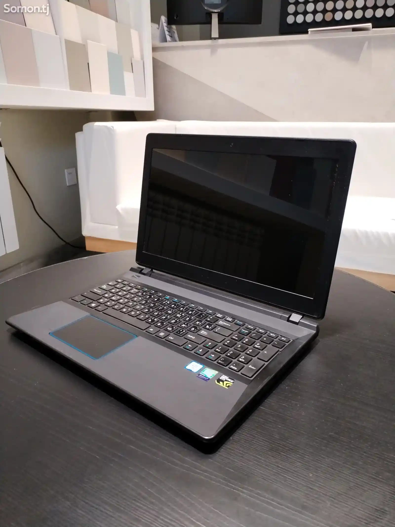 Ноутбук corei7 7500u gtx1050 4гб-1