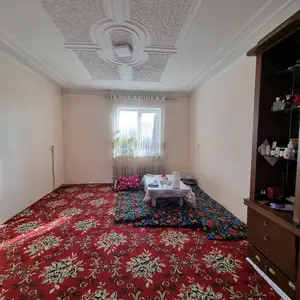 3-комн. квартира, 1 этаж, 60 м², 18 мкр,Чумьа бозор