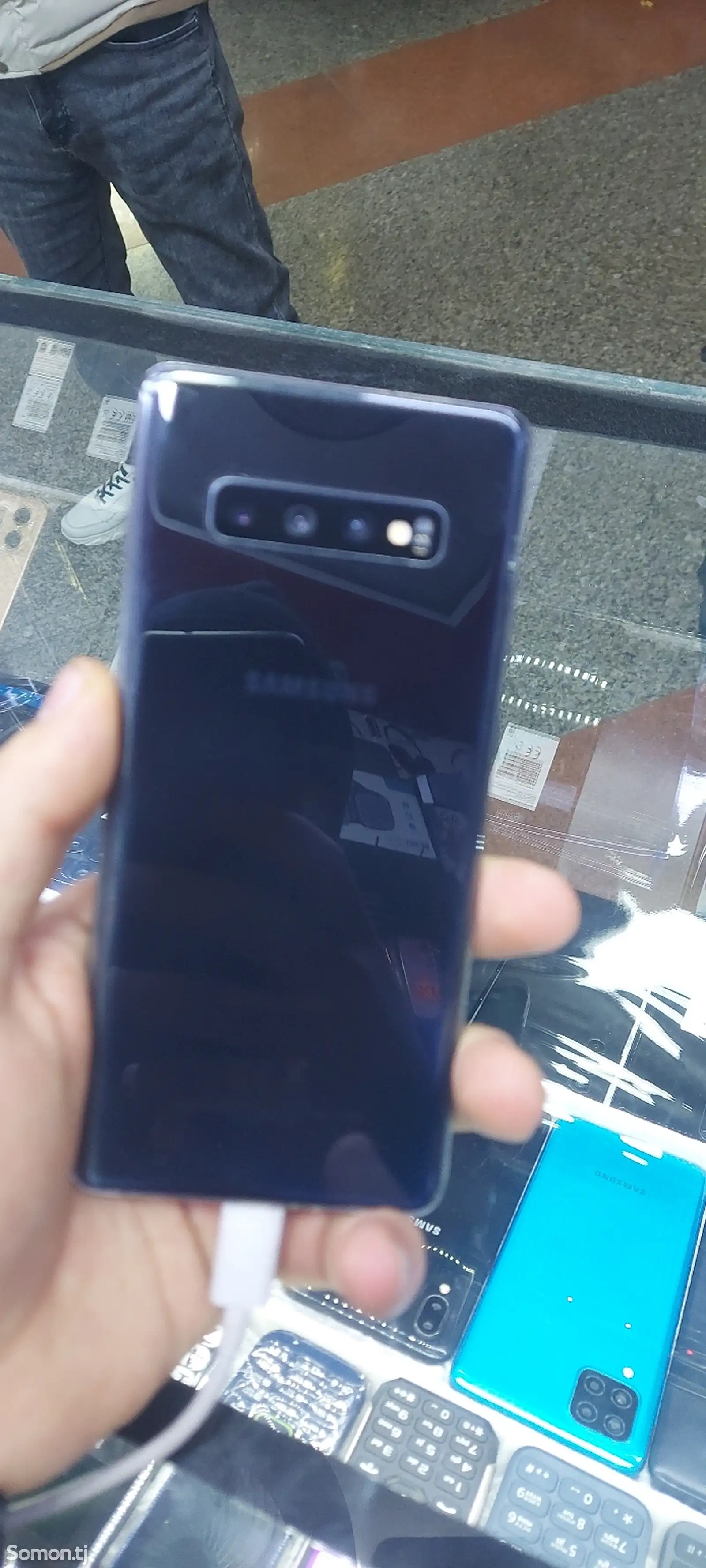 Samsung Galaxy S10+-1