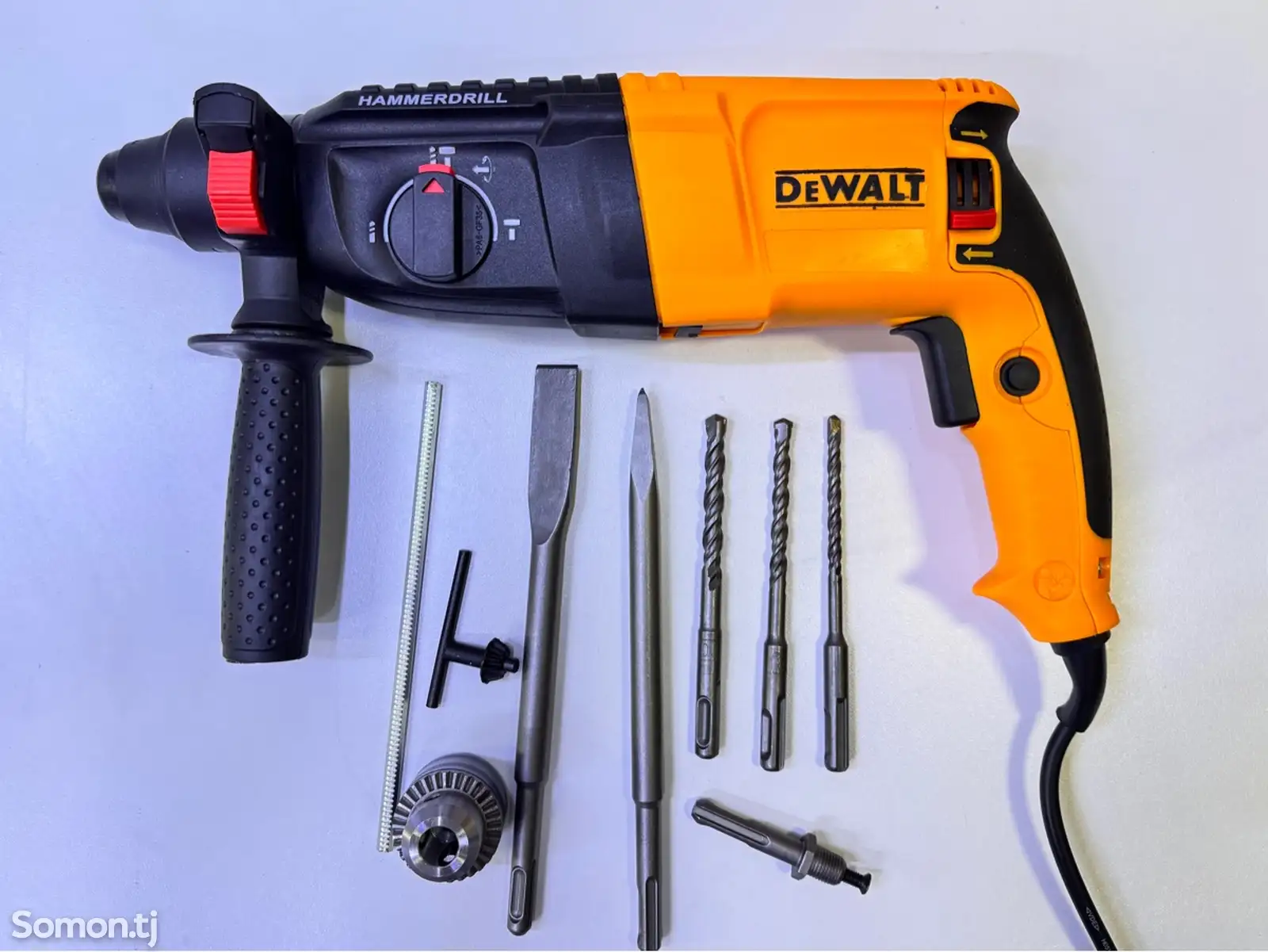 Перфоратор Dewalt-1