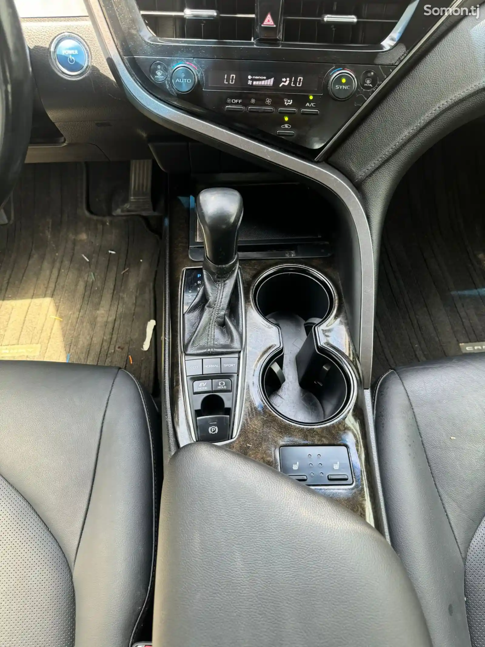 Toyota Camry, 2018-10