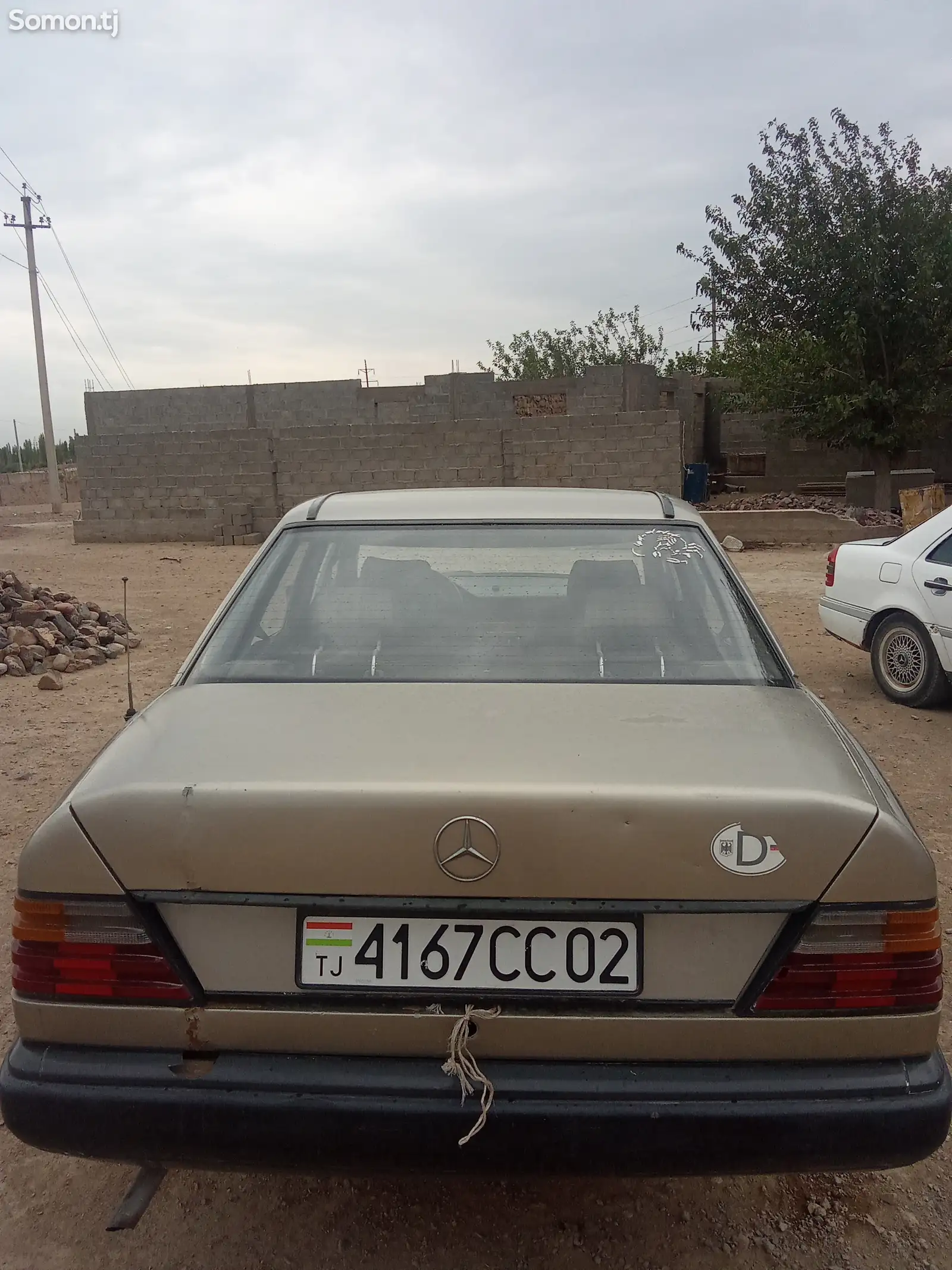 Mercedes-Benz W124, 1986-4