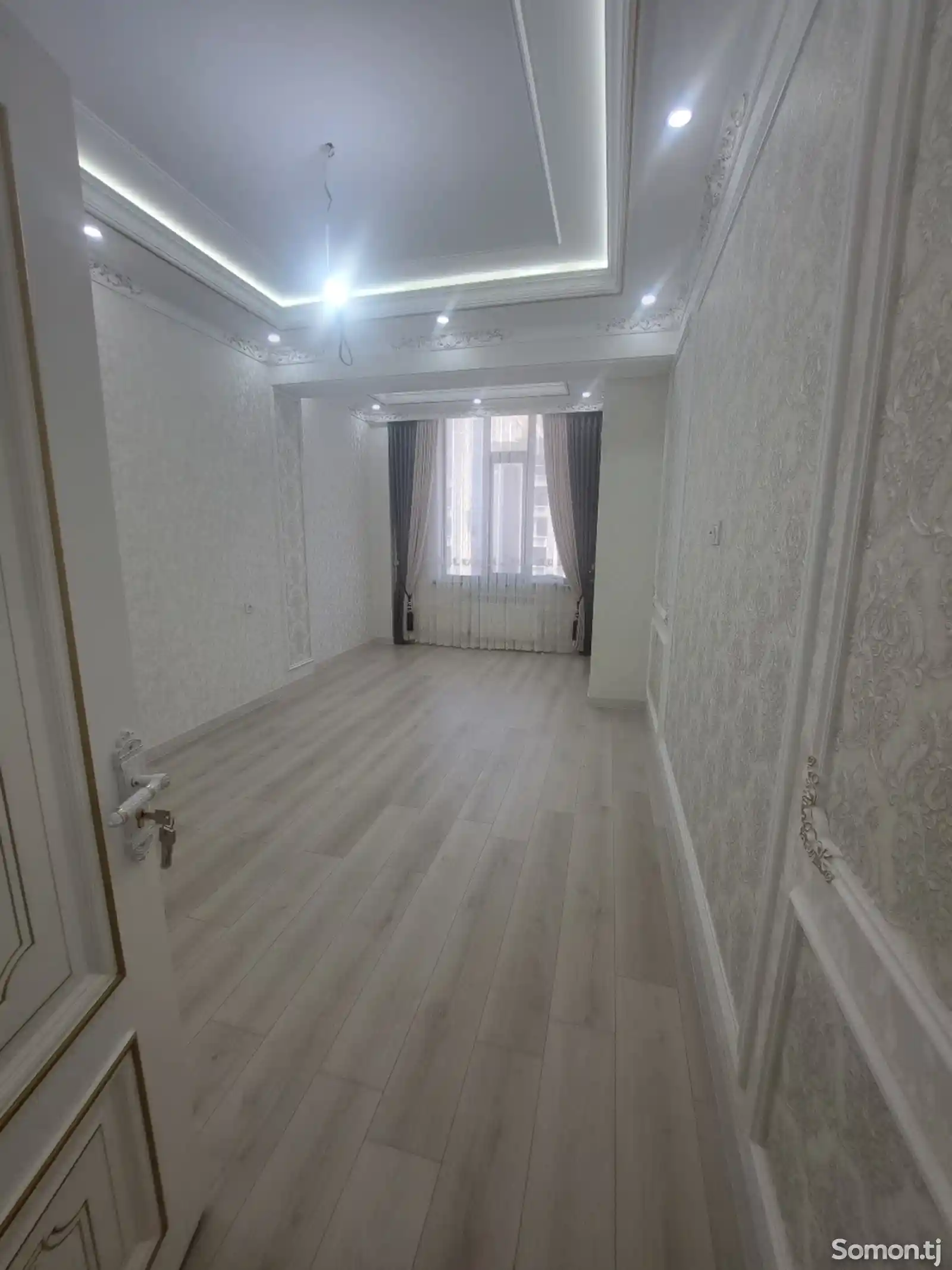 3-комн. квартира, 14 этаж, 74 м², Скорая-16