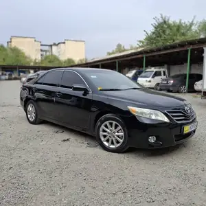 Toyota Camry, 2010