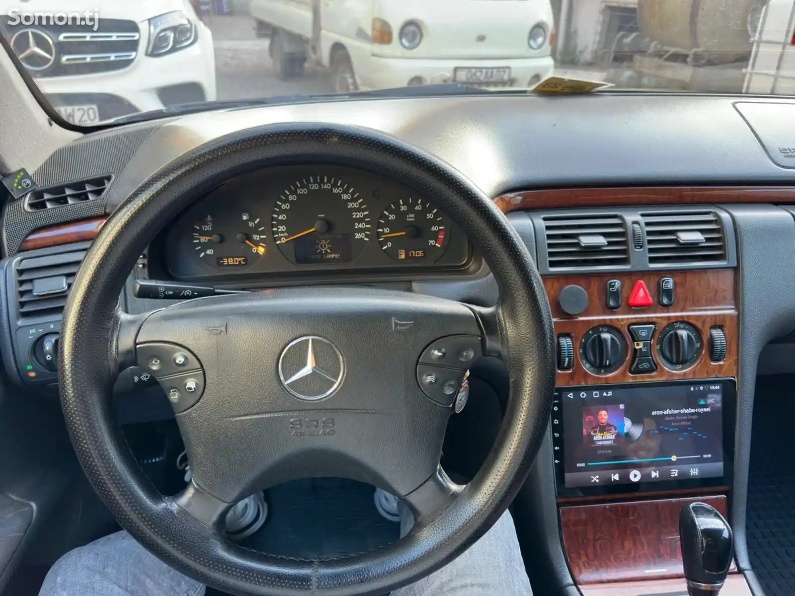 Mercedes-Benz E class, 2000-5