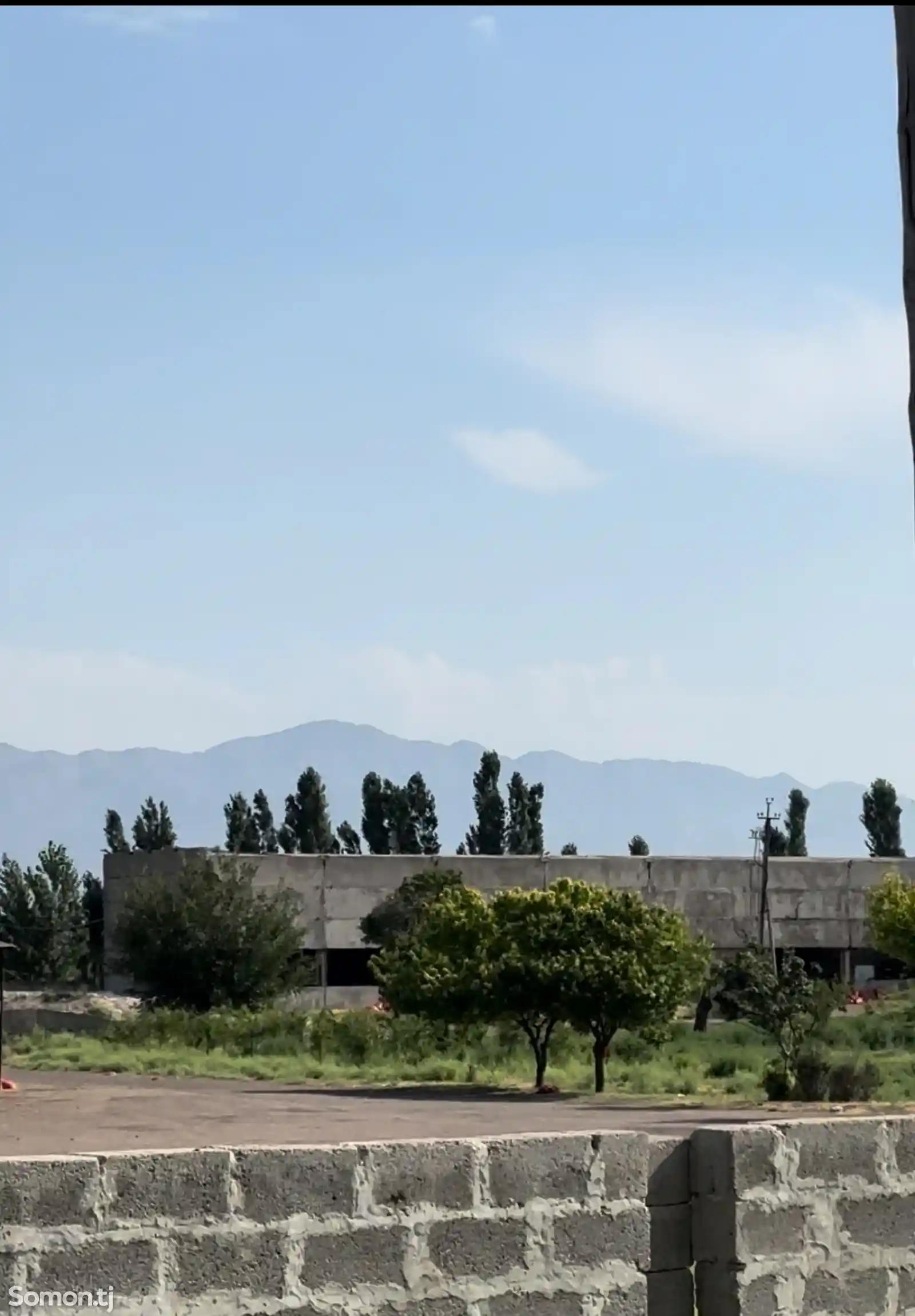 Продажа постройки с земельным участком 200 сот.,на против бывшей киргизской базы-3
