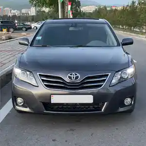 Toyota Camry, 2011