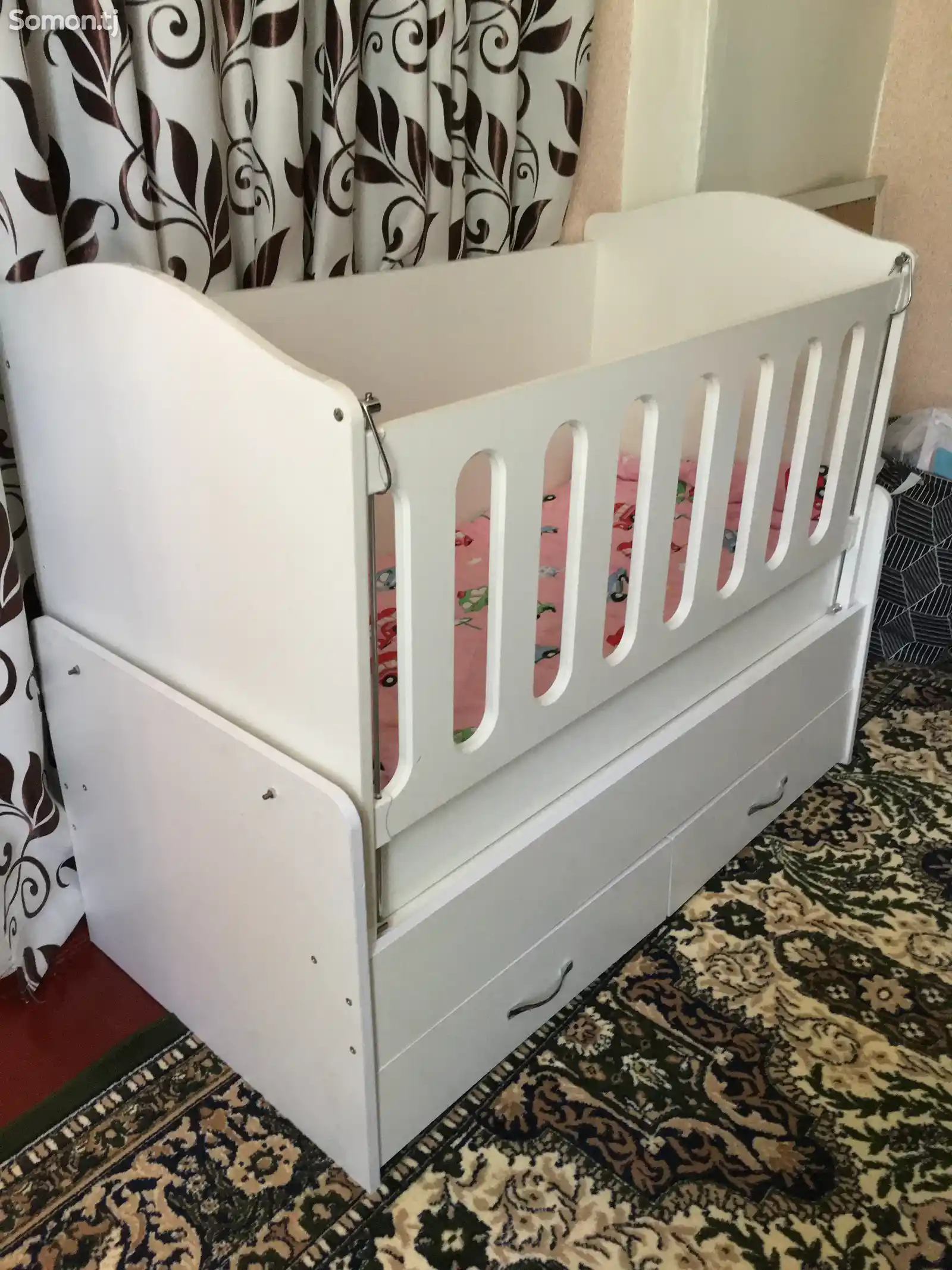 Детская кроватка с шкафчиками-4