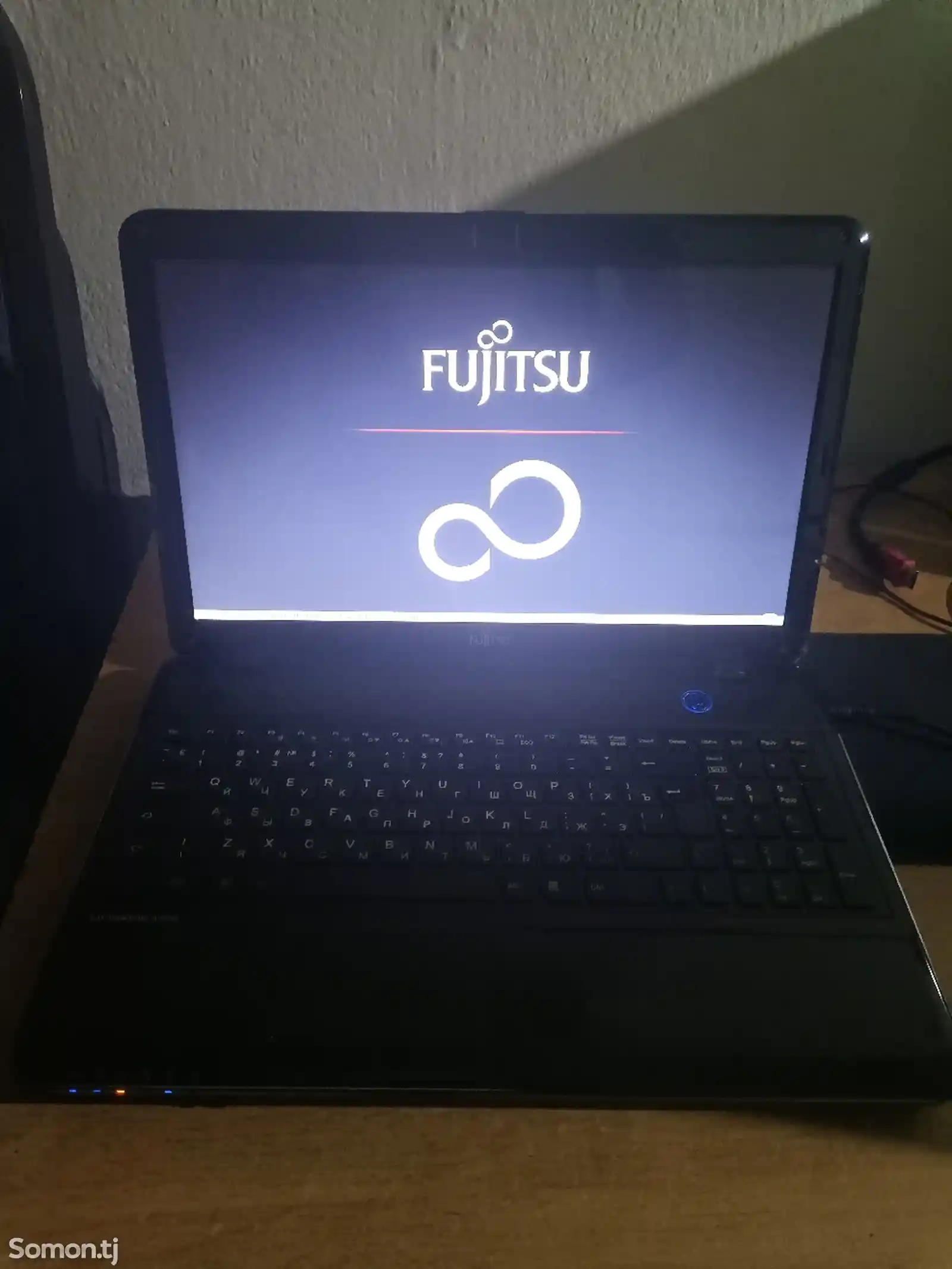 Ноутбук Fujitsu Lifebook AH531-3