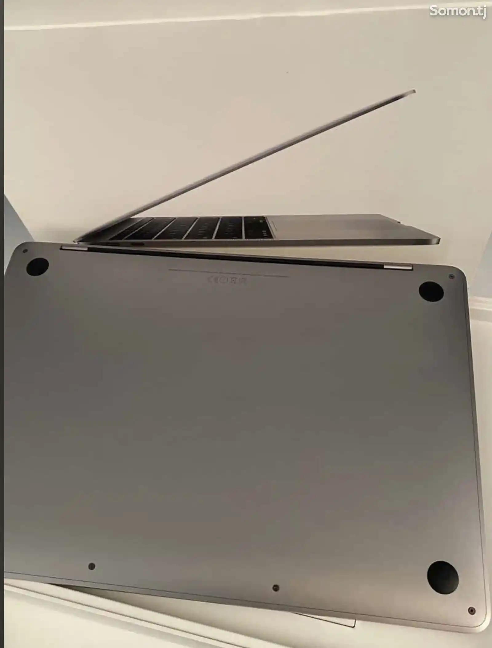 Ноутбук Apple MacBook Pro 13, 2017-8