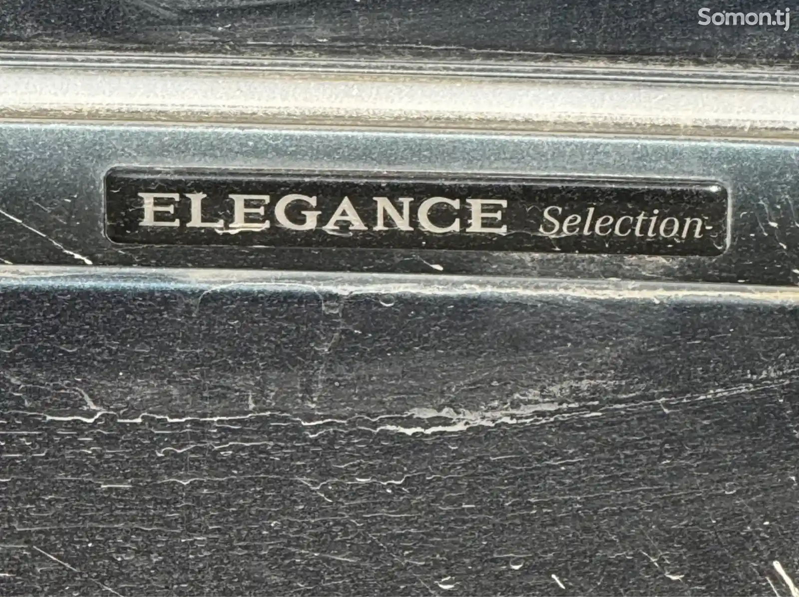 Эмблема Elegance Selection w202-3