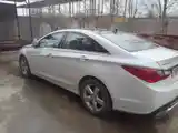 Hyundai Sonata, 2010-4