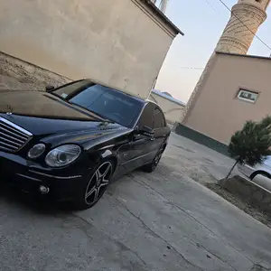 Mercedes-Benz E class, 2008