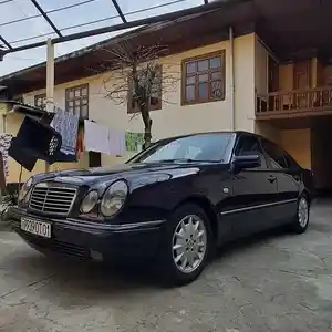 Mercedes-Benz E class, 1998