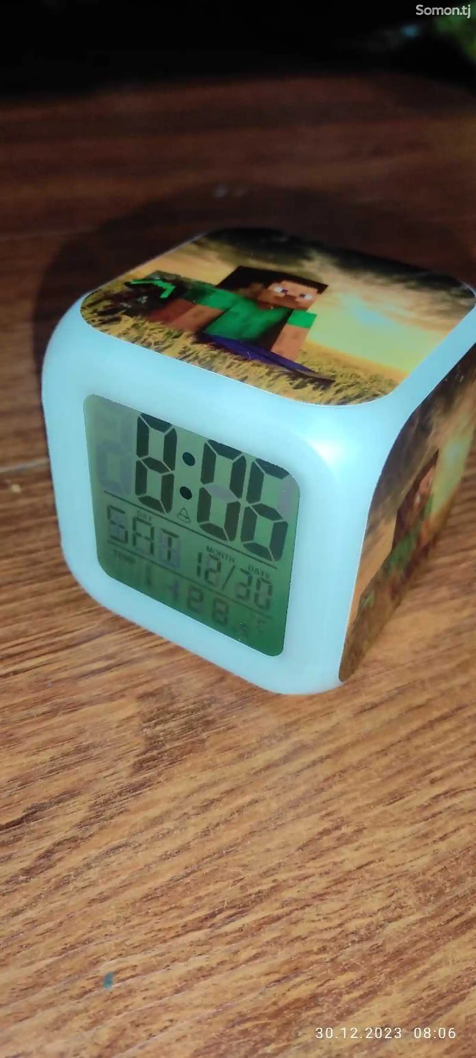 Часы Minecraft-9