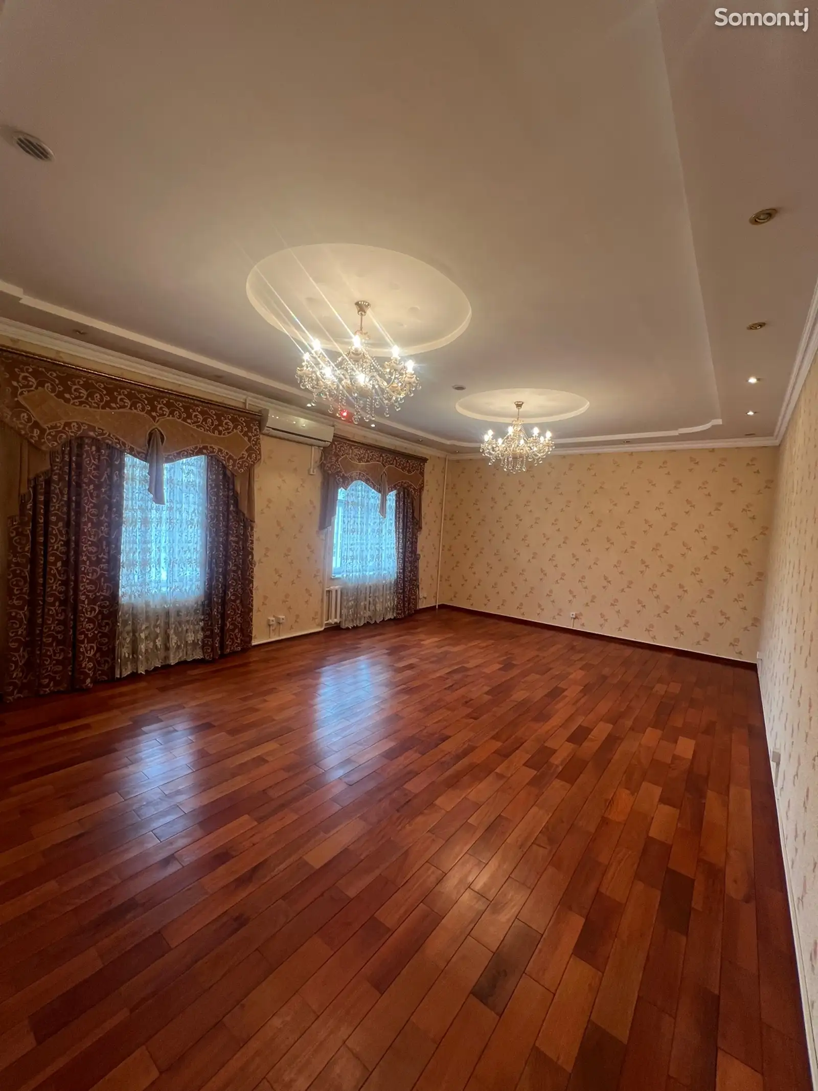 2-этажный, 11 комнатный дом, 400 м², Сино-16