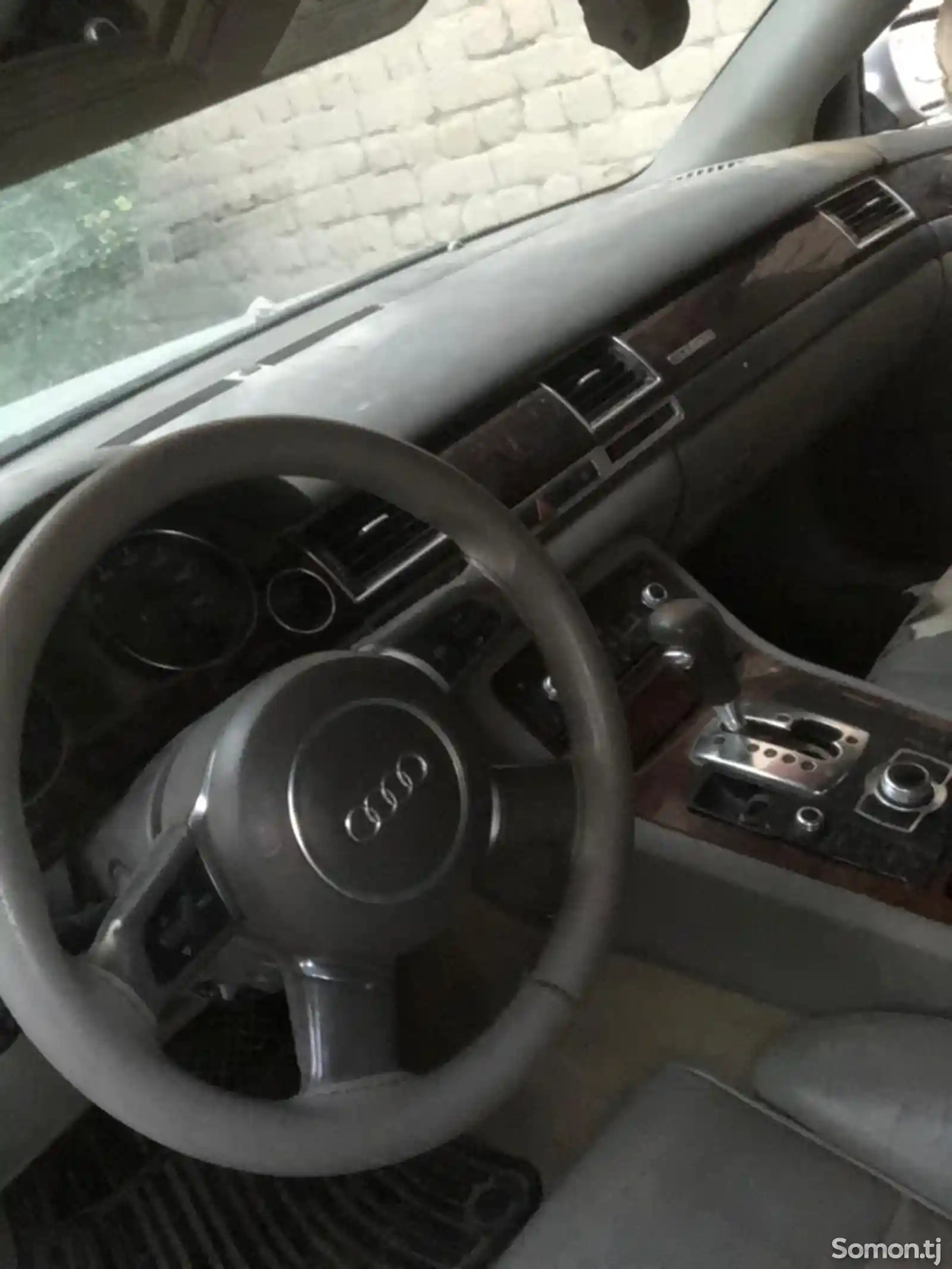 Audi A8, 2005-1